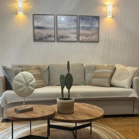 Meraki Sto Koukaki Apartment Athena Bagian luar foto